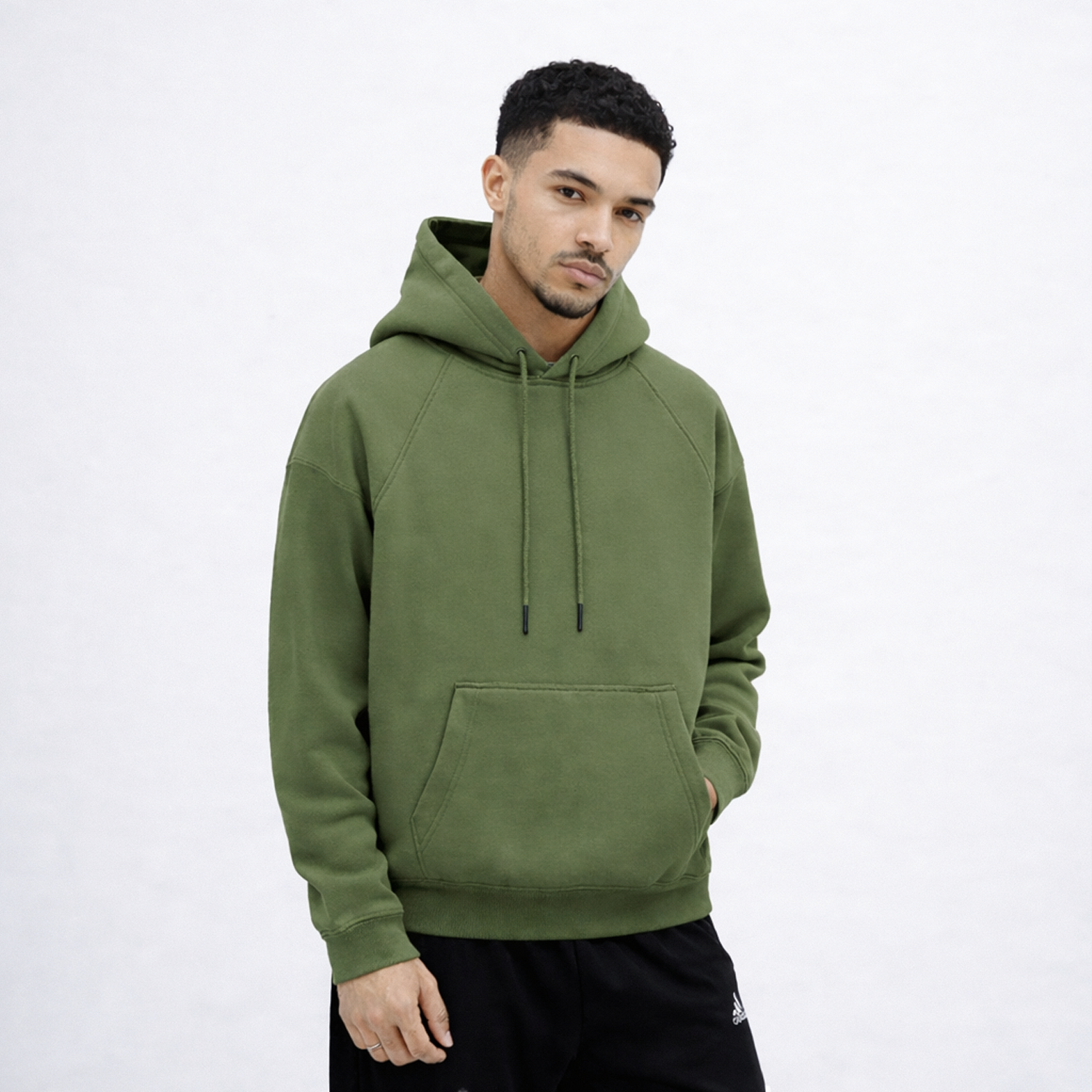 1302 LUXE ESSENTIAL HOODIE