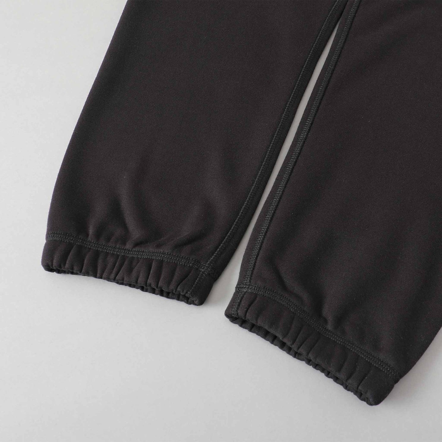 1402 LUXE ESSENTIAL JOGGER